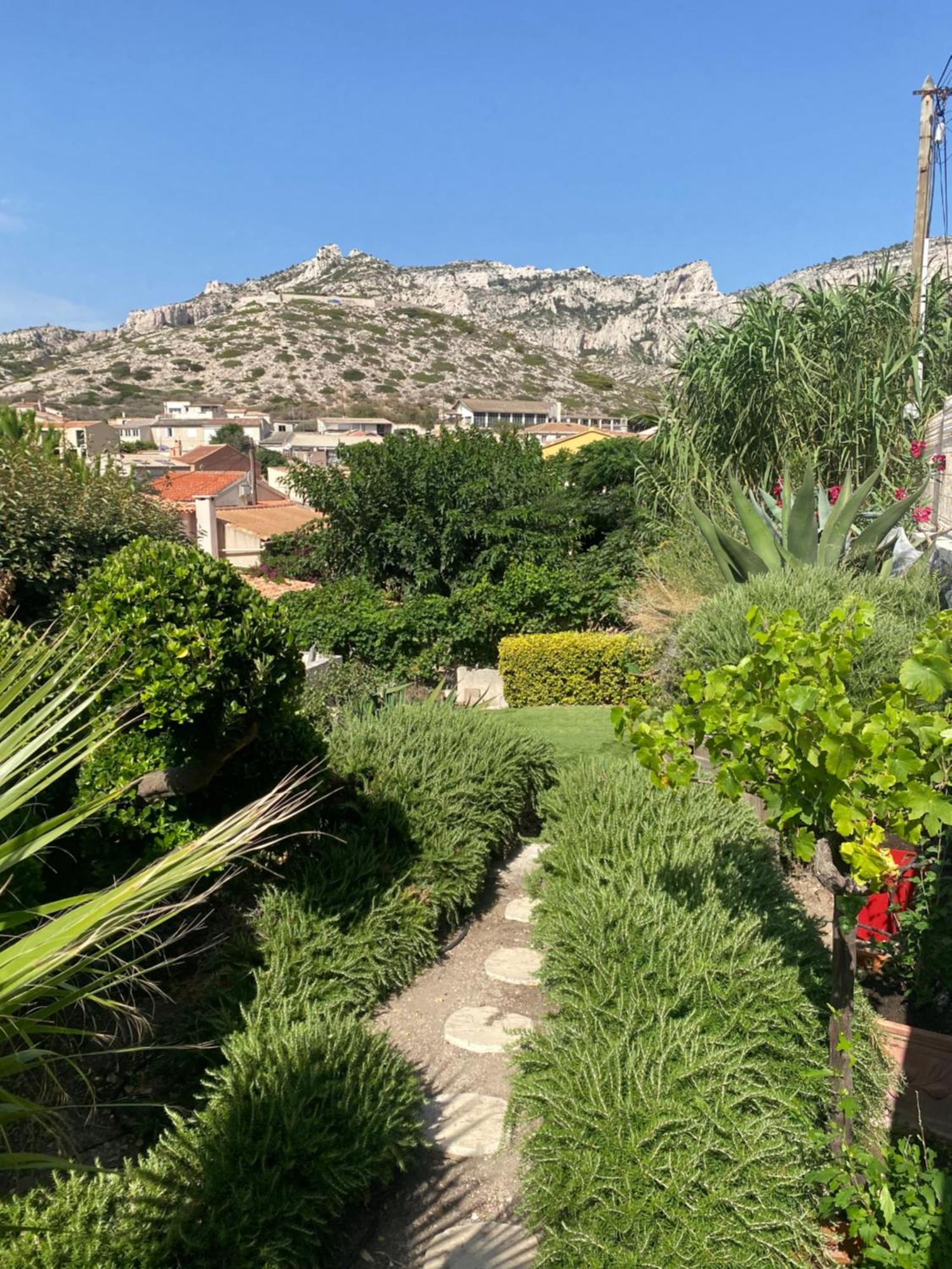 La Flibuste des Goudes: Calanques Seaside Retreat with Gardens Villa Marseille Exterior photo